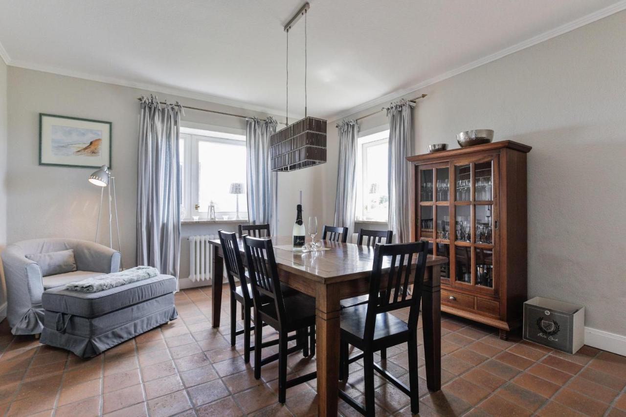 Lenas Hues Ferienhaus *